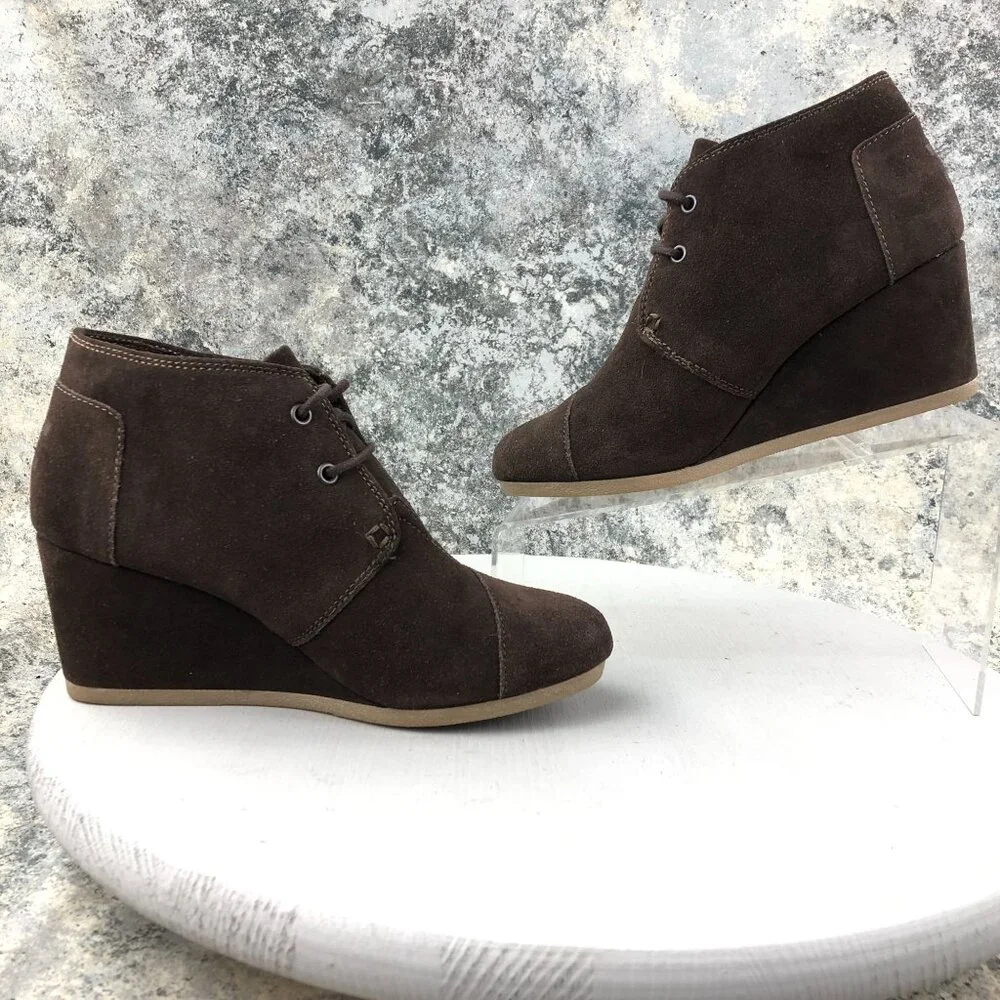 Toms Women's Size 8 Desert Brown Suede Wedge High Heel Lace-Up Ankle Booties